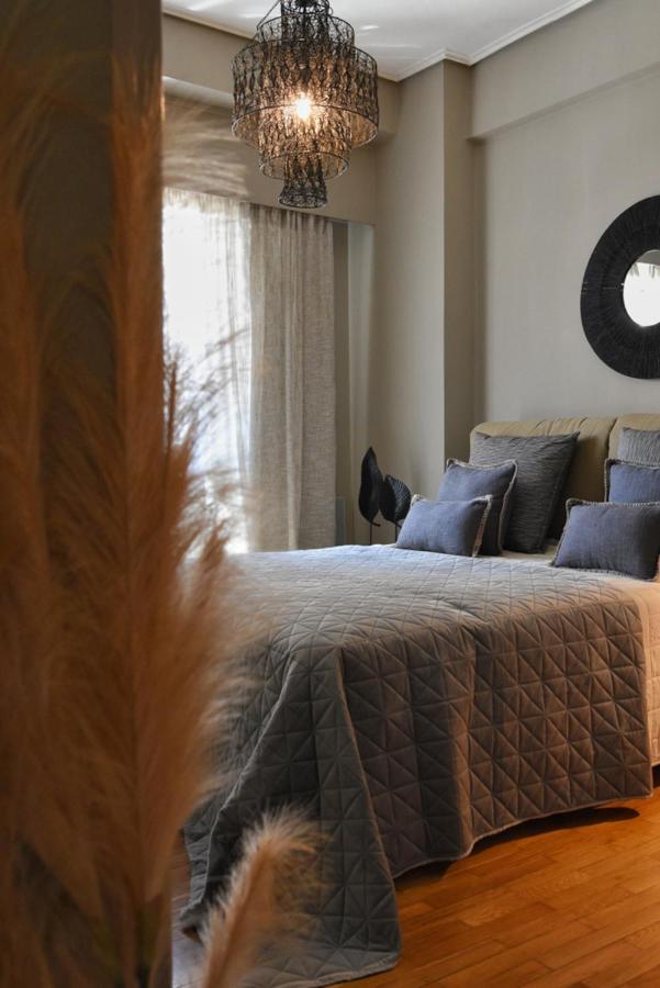 Pepromeno Luxury Apartment In The City Center Каламата Екстер'єр фото
